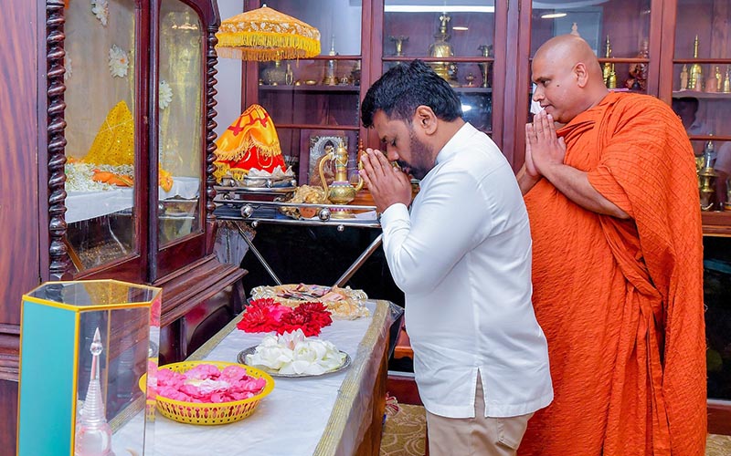 රාජ්‍ය වෙසක් මහෝත්සවය ජනපති සහභාගිත්වයෙන්